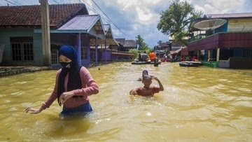tanah-bumbu-kalsel-terendam-banjir-luapan-sungai-satui_169