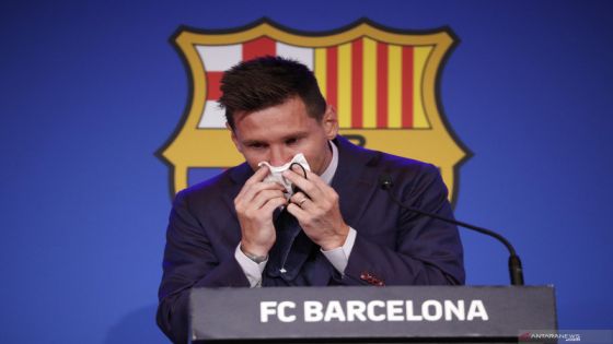 messi-berlinang-air-mata-ucapkan-perpisahan-kepada-barcelona_m_281109